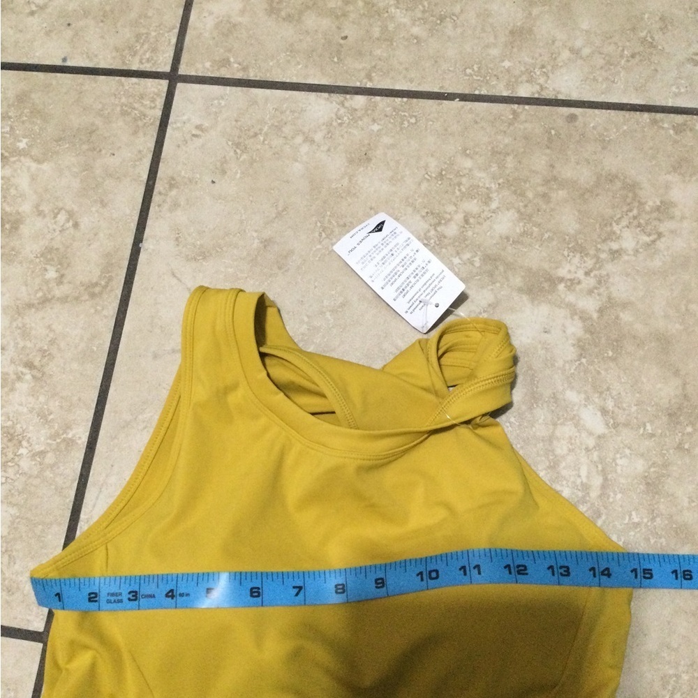 Lycra‎ - Picture 4 of 6